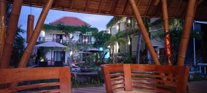 Отель Tinggian Hill Retreat Batununggul Экстерьер фото