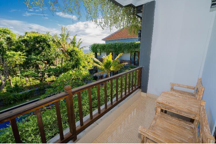 Отель Tinggian Hill Retreat Batununggul Экстерьер фото